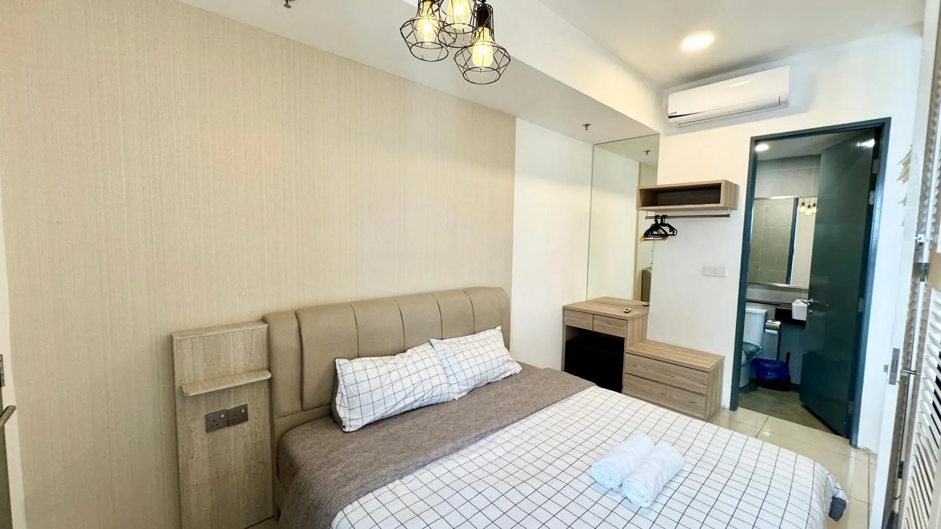 Tropicana 218 Macalister By Cc George Town